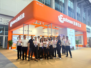 展会合照.jpg