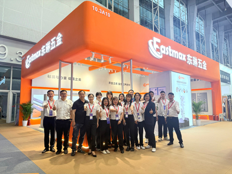 展会合照.jpg